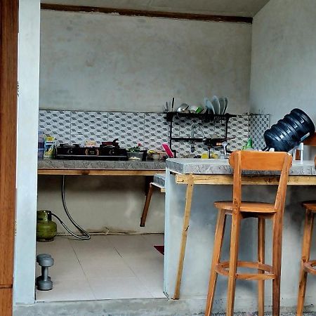 Room 212 Kuta  ภายนอก รูปภาพ