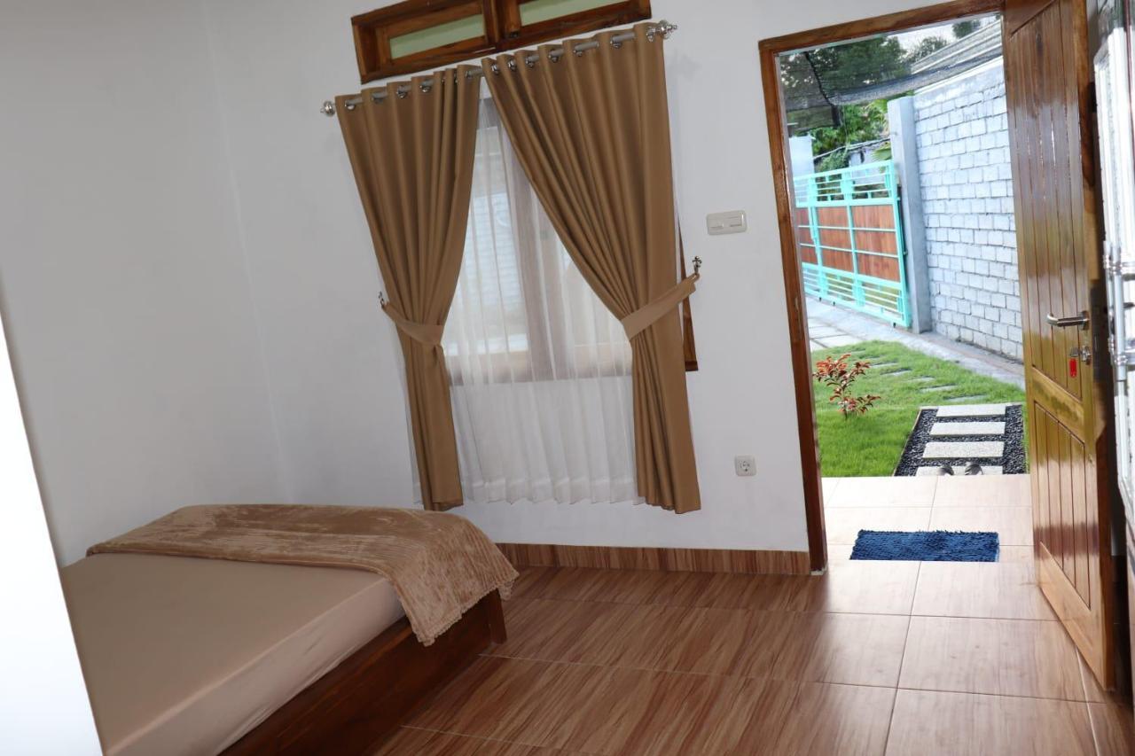 Room 212 Kuta  ภายนอก รูปภาพ