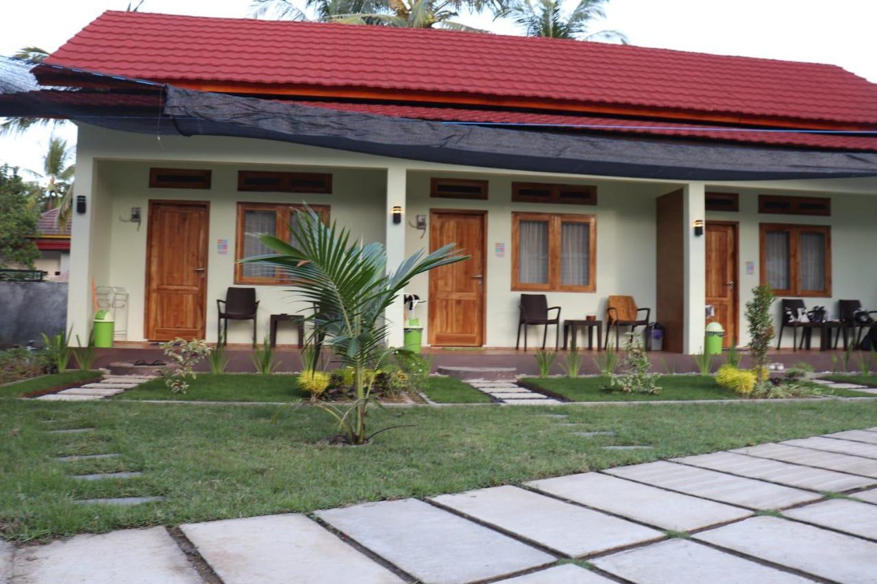 Room 212 Kuta  ภายนอก รูปภาพ